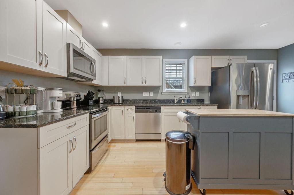 ראלי New Victorian Theme, 3Br, Lrg Backyard Close To Pnc Arena, Downtown, And Rdu Airport מראה חיצוני תמונה