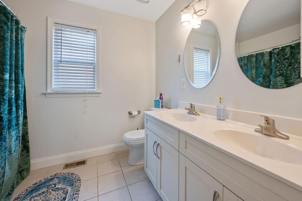 ראלי New Victorian Theme, 3Br, Lrg Backyard Close To Pnc Arena, Downtown, And Rdu Airport מראה חיצוני תמונה